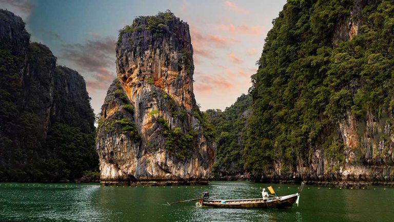 What Are the Top Deals and Destinations in Thailand You Shouldn't Miss?