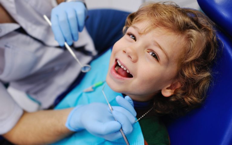 5 Ways Pediatric Dentists Help Kids Build Healthy Habits Early